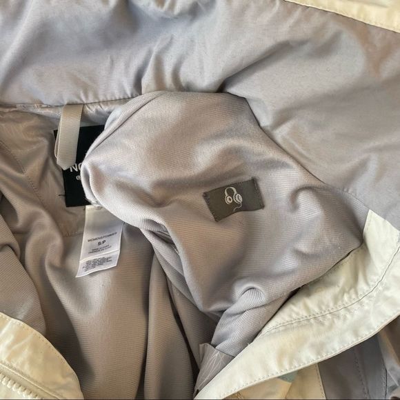 GUC, Northface Jacket, Size Small - Picture 7 of 11